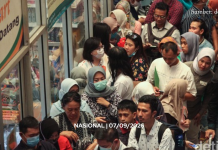 Masker Ramai Diburu Imbas Penyebaran Abu Vulkanik, Panic Buying Kembali Mengintai